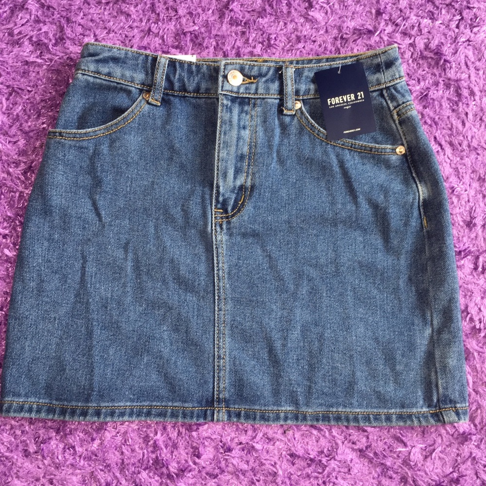 NEW WITH TAGS FOREVER 21 DENIM SKIRT